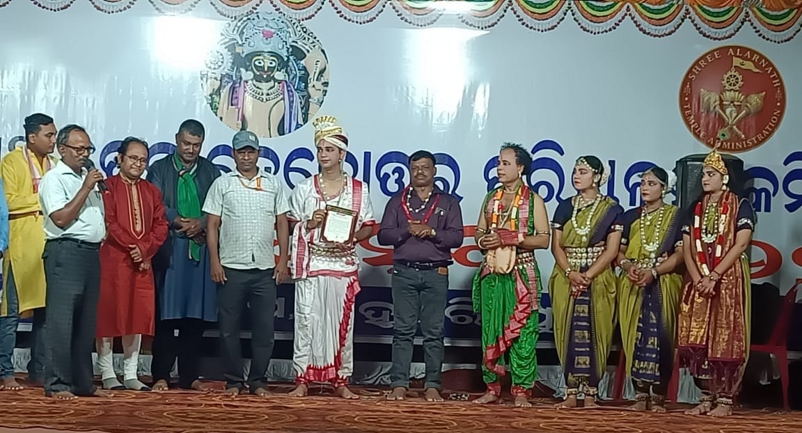 ଅଲାରନାଥ ଧାମ ଠାରେ ଭକ୍ତି ସଙ୍ଗୀତ ପରିବେଷଣ